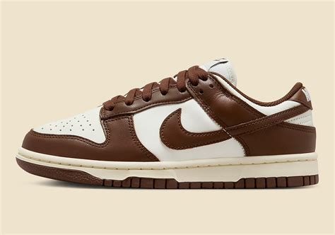 nike dunk low brown sail.